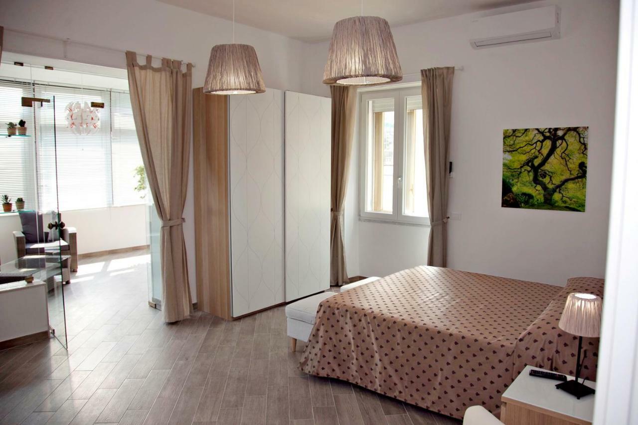 Maison Lumiere Salerno Zewnętrze zdjęcie